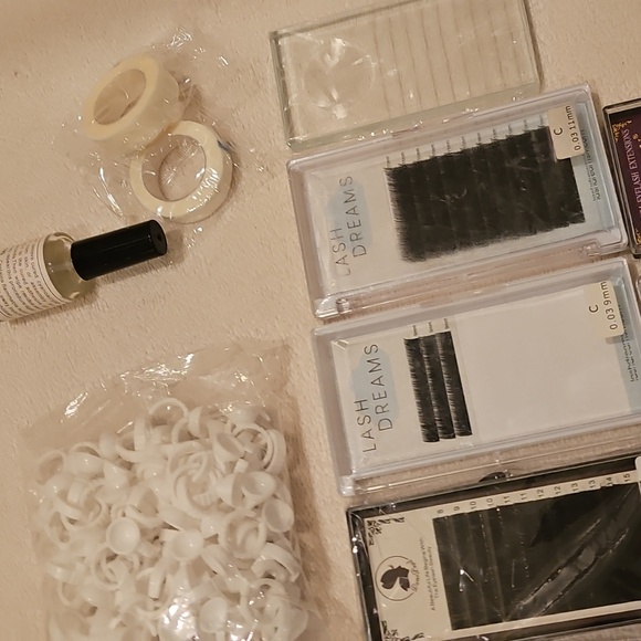 Lash Set - Picture 6 of 10